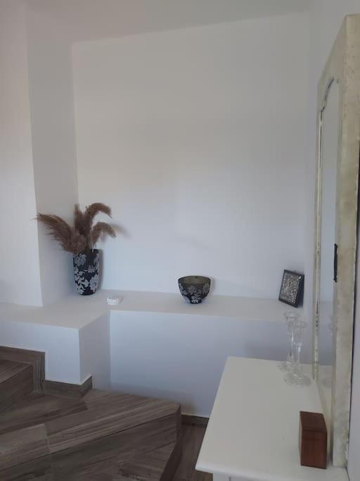Houlia Home Διαμέρισμα Με Δωρεάν Χώρο Στάθμευσης Steniaí エクステリア 写真