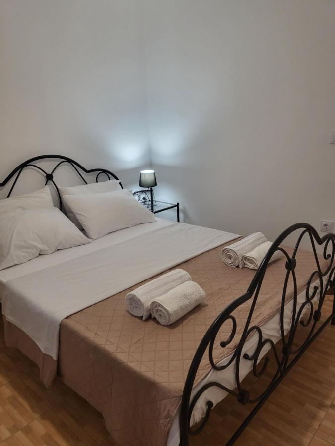 Houlia Home Διαμέρισμα Με Δωρεάν Χώρο Στάθμευσης Steniaí エクステリア 写真